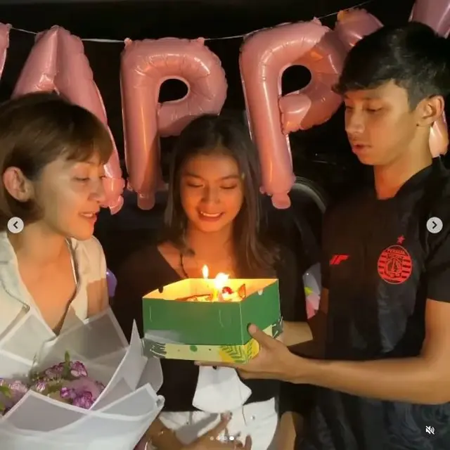 6 Potret Ultah Windy Wulandari ke-42, Dapat Kejutan dari Keluarga dan Sahabat