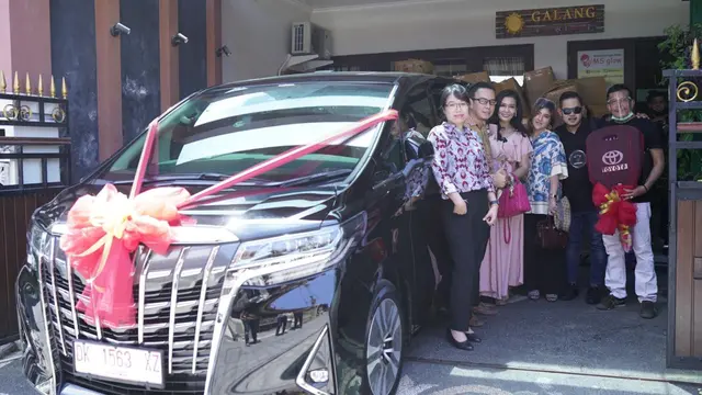 Sarwendah dan Shandy Purnamasari
