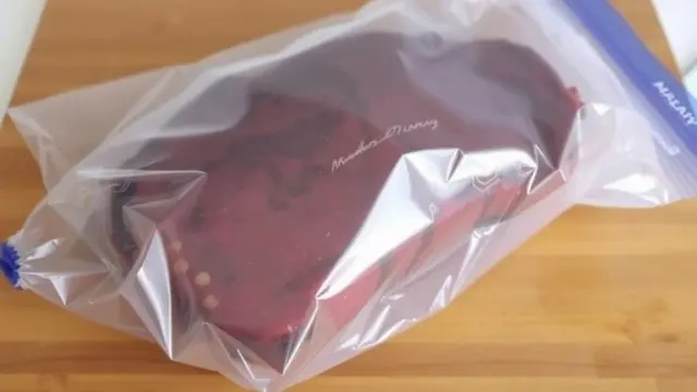 Berapa Lama Daging Asap Tahan di Kulkas atau Freezer? Ini Jawabannya
