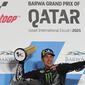 Maverick Vinales saat finis pertama pada balapan MotoGP Qatar 2021. (KARIM JAAFAR / AFP)