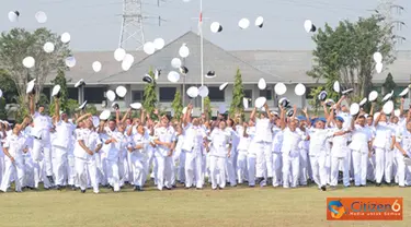 Citizen6, Surabaya: Dari jumlah 360 siswa tersebut berasal dari tiga Komando Pendidikan (Kodik) dibawah Kobangdikal antara lain Kodikdukum, Kodikopsla, Kodikmar.  (Pengirim: Penkobangdikal)