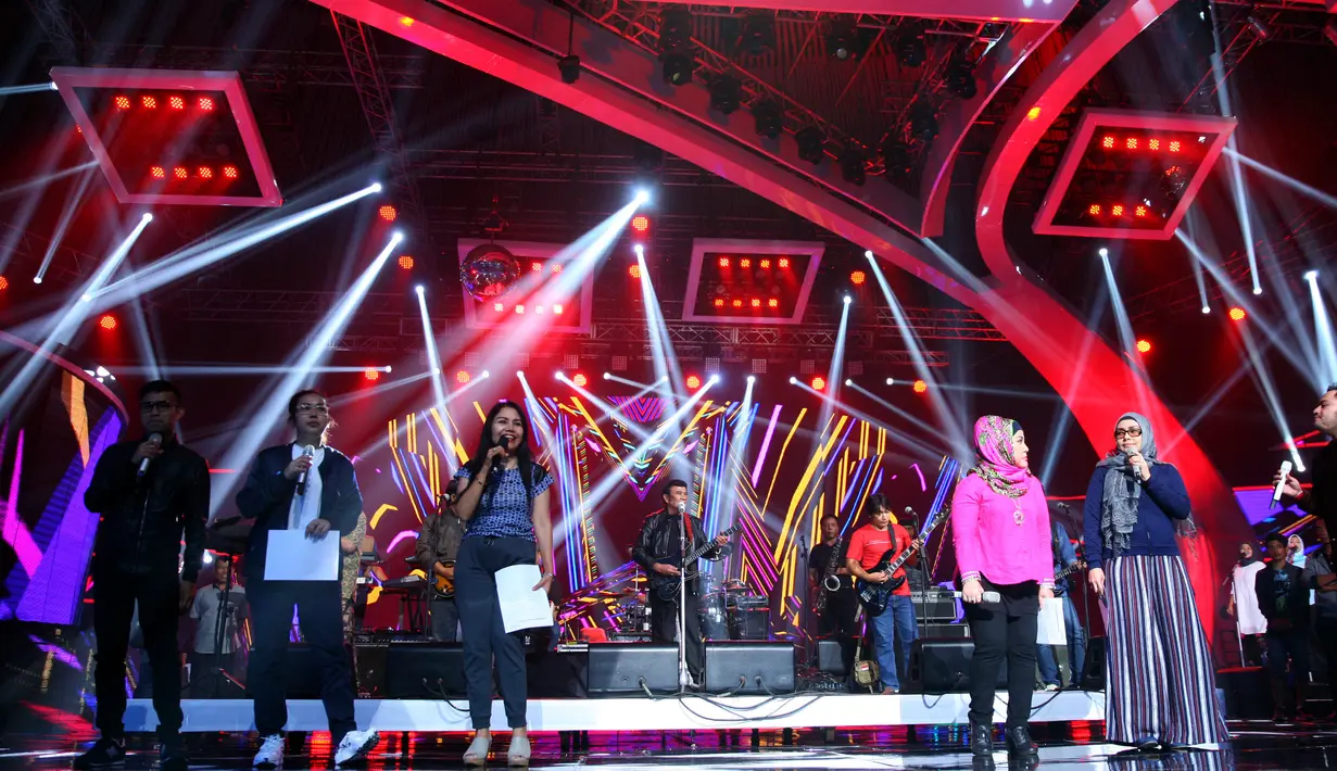 Selain itu akan hadir juga penyanyi dangdut lainnya seperti Ayu Ting Ting, Via Vallen, Zaskia Gotik, Lesty, Nassar, Fildan, Erie Susan, dan para jebolan ajang pencarian bakat dangdut dari Indosiar. (Nurwahyunan/Bintang.com)