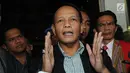 Mantan Kepala Staf TNI Angkatan Udara (Kasau) Marsekal (Purn) Agus Supriatna menjawab pertanyaan wartawan usai menjalani pemeriksaan di gedung KPK, Jakarta, Rabu (6/6). (Merdeka.com/Dwi Narwoko)