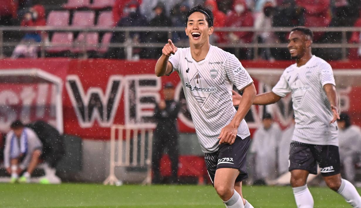 Sedangkan Vissel Kobe meraih dua kemenangan dan dua imbang dalam empat laga terakhir, mereka menang 2-1 lawan Kyoto Sanga dalam Derbi Kansai pekan lalu. Vissel kalah terakhir kali saat melawan Yokohama FC dengan skor 0-2 pada awal Agustus lalu. Dari lima pertemuan terakhir, Vissel Kobe lebih mendominasi dengan tiga kemenangan dan dua hasil imbang, termasuk kemenangan 2-0 awal musim ini. (Dok. J.League)