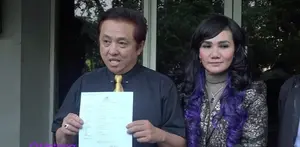 Nina Wang melaporkan Dodhy eks Kangen Band ke Polda Metro Jaya.