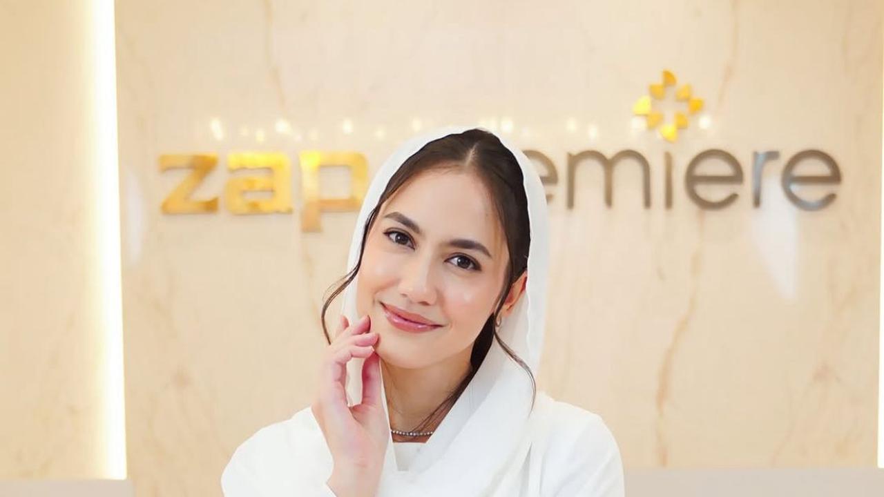 3 Potret Pevita Pearce Pamer Gaya Berkelas dalam Balutan Hijab, Kecantikannya Banjir Pujian