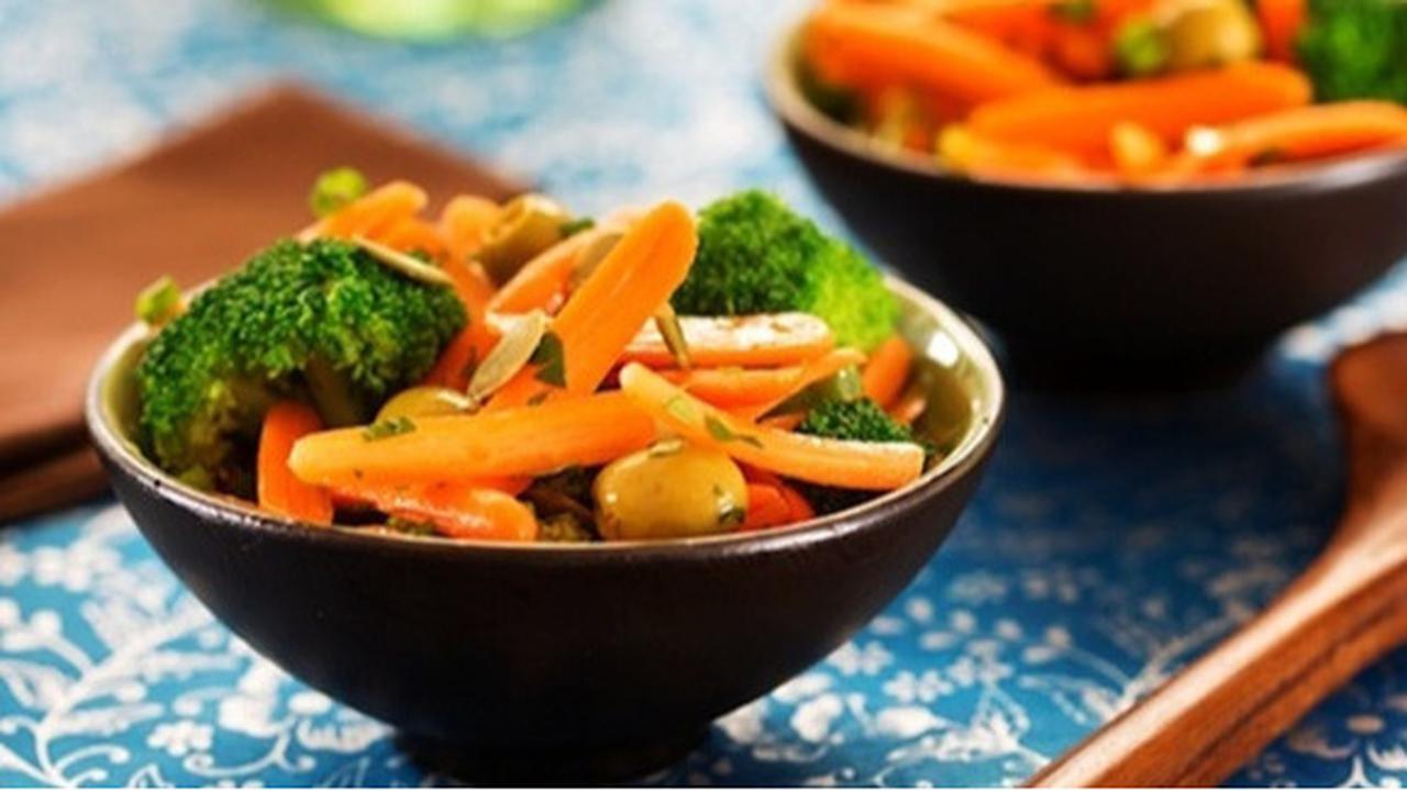 Resep Sederhana Tumis Brokoli dan Wortel Gurih Lezat