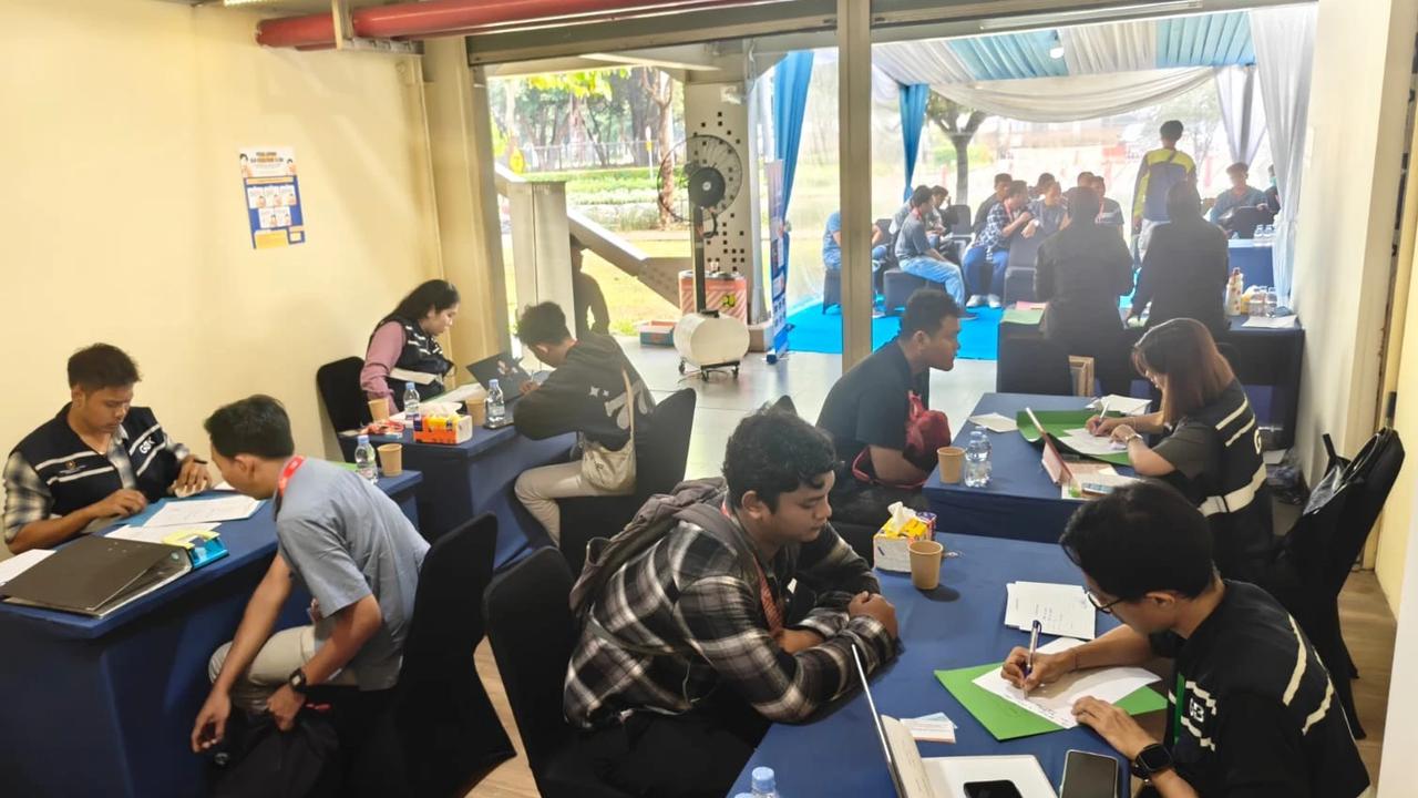 FOTO: Pendataan Pekerja Eks Hotel Sultan Capai 102 Orang pada Hari Pertama