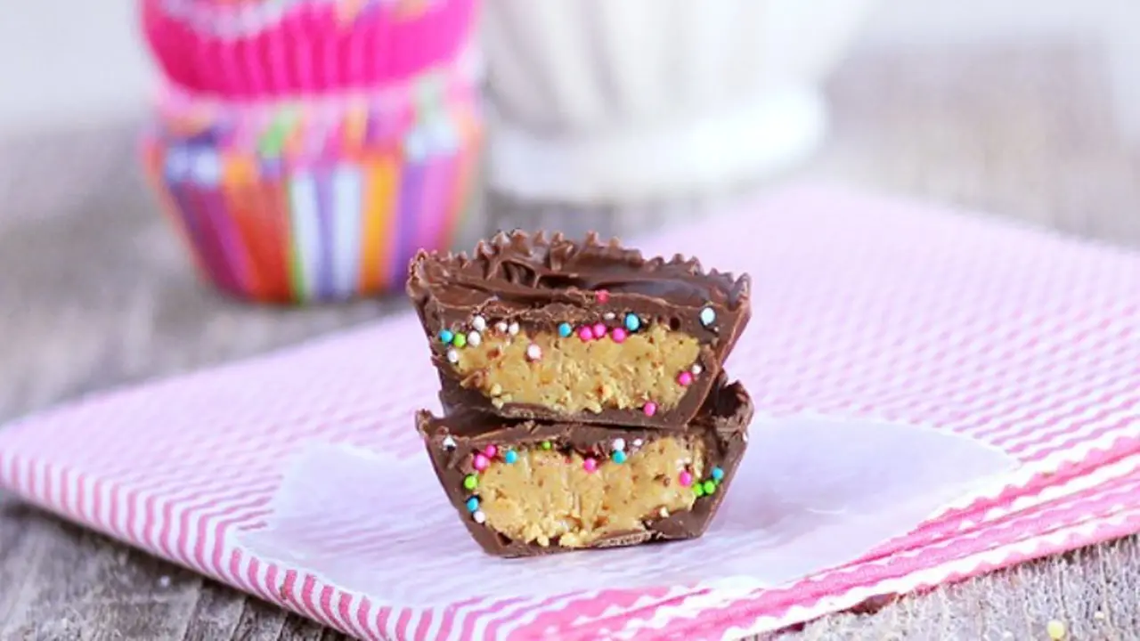 Resep Kue Cokelat Isi Selai Kacang, Camilan Praktis Teman Bekerja