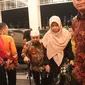 Wali Kota Bengkulu Helmy Hasan harus berjalan menggunakan tongkat untuk menghadiri rakernas APEKSI di Semarang. (foto: Liputan6.com/Yuliardi Hardjo Putro)