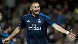 Penyerang Real Madrid, Karim Benzema turut menyumbangkan satu gol untuk kemenangan Timnya di kandang Granada pada lanjutan La Liga Spanyol pekan ke-23. (AFP/Jorge Guerrero)