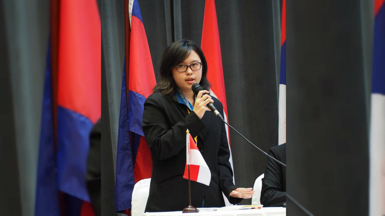 Catherine, mahasiswi UI pemenang lomba debat ASEAN (USAID/Kedutaan Besar AS di Indonesia)