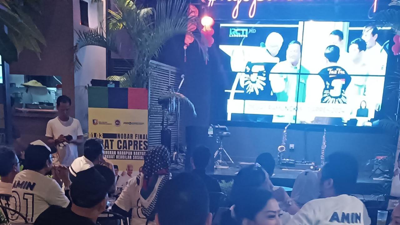 Nonton Bareng Debat Pamungkas Pilpres 2024, Pendukung Anies dan Ganjar Kompak Teriak 'Sorry Ye