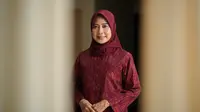 7 Gamis Batik Brokat Warna Maroon untuk Ibu 50 Tahun, Elegan dan Terlihat Berkelas