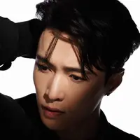 EXO-L antusias menyambut kembalinya Lay di comeback EXO mendatang. (Soompi)