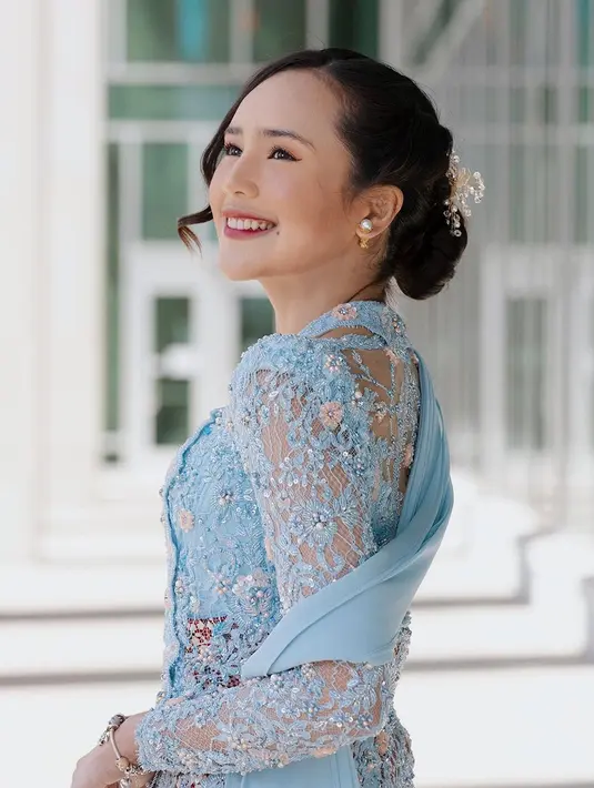Di usia 20 tahun, Beby Tsabina lulus dari Western Michigan University dengan predikat Summa Cum Laude. [Foto: IG/bebytsabina].