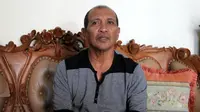 Gusnul Yakin, mantan pemain Timnas Indonesia yang tampil pada SEA Games 1979. (Bola.com/Iwan Setiawan)