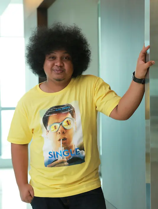 Selain Chandra Liow, Elvira Devinamira serta Annisa Rawles, tak ketinggalan juga Babe Cabita hadir di film ‘Single’. Film yang diproduksi oleh Soraya Intercine Films ini akan dirilis pada 17 Desember 2015 mendatang. (Galih W. Satria/Bintang.com)