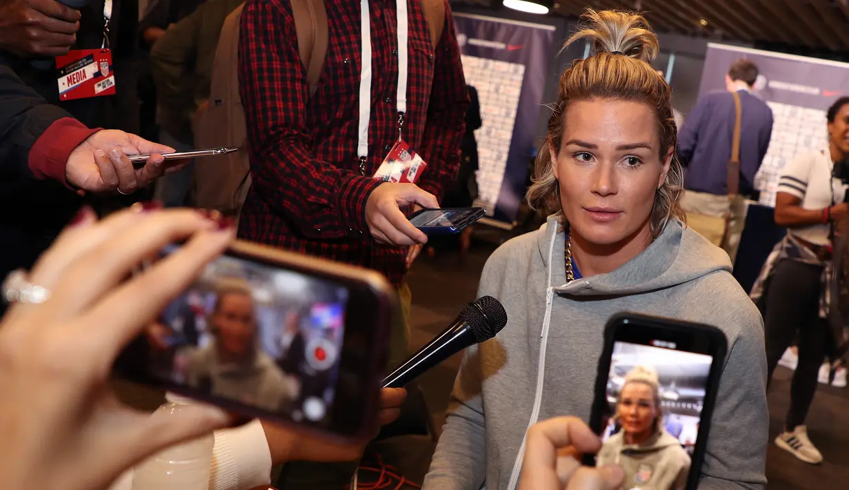 Ashlyn Harris dipanggil bergabung dengan tim nasional sejak 2009, namun baru memulai debut pertamanya pada tahun 2013. Ia merupakan kiper pengganti bagi Hope Solo dan Alyssa Naeher di Timnas AS. ( AFP/Mike Lawrie)