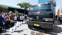 Ganjar melepas 17 kontainer benang produksi pabrik Duniatex Group di Kecamatan Sayung, Demak. (Istimewa)