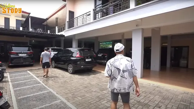 Potret Teras Sederhana Rumah Ayu Ting Ting, Penuh Kehangatan di Tengah Kesibukan Artis