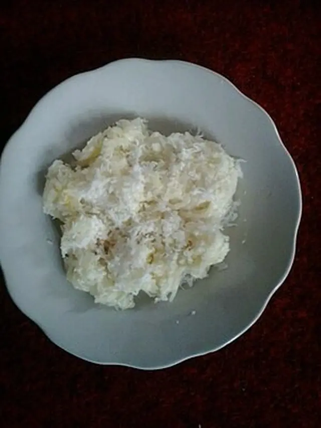 Pinyaram. (ist)