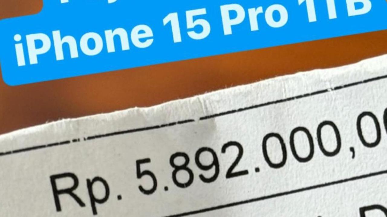 Akun instagram @gadgetins membagikan pengalaman membeli Iphone 15 dari luar negeri. Dia melakukan proses pembayaran pajak agar Iphone terbaru itu bisa digunakan di Indonesia.