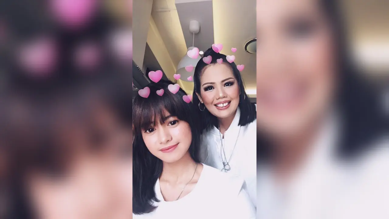 Potret Ulfi Damayanti putri Elly Sugigi