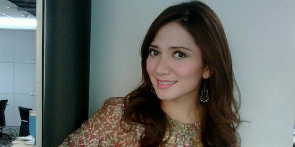 Nova Rini (ketua DPP PSI)