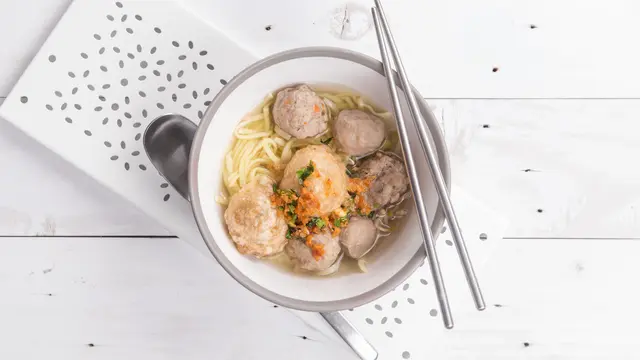 Ilustrasi Bakso Daging Ayam