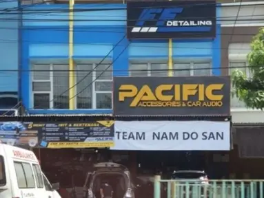 Bagi penggemar drama Korea, kamu pasti tahu apa maksud spanduk ini. (Source: IST)