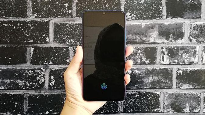 Vivo V11 Pro dengan fitur Screen Touch ID (Foto: Andina Librianty/Liputan6.com)