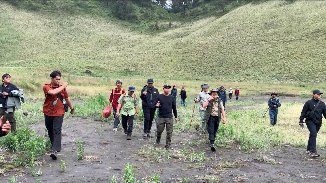 pendaki gunung semeru