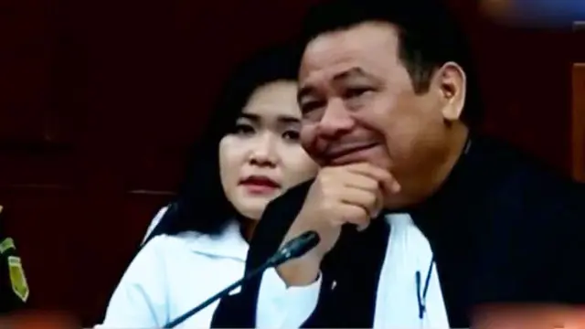 Sidang Kopi Sianida hingga Manor Putus Kontrak Rio Haryanto