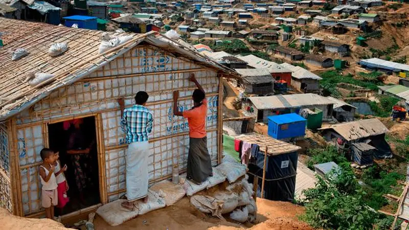 Banjir dan Tanah Longsor Ancam Ratusan Ribu Pengungsi Rohingya