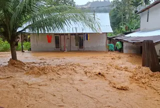 Warga Kota Padang Kembali Dilanda Banjir. (istimewa)