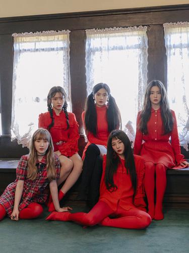 balik misteriusnya mv peek a boo