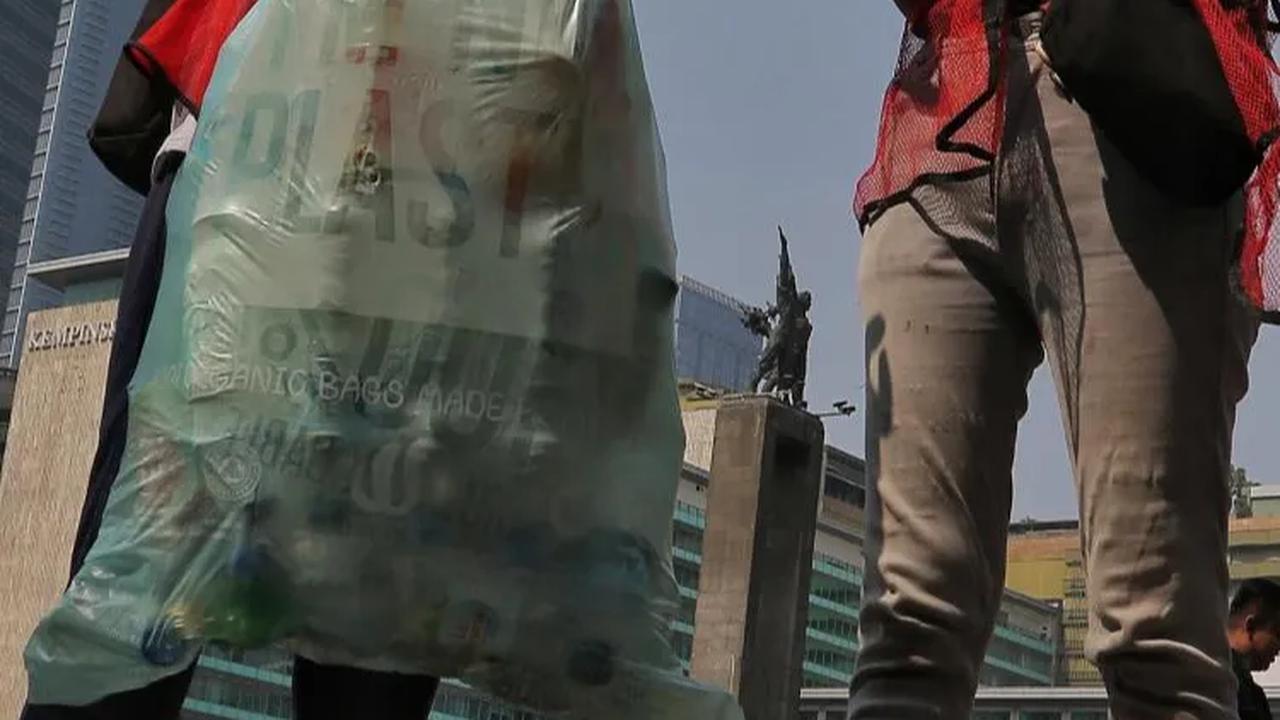 Kegiatan tersebut sebagai bentuk kampanye guna mengajak warga agar peduli terhadap lingkungan.