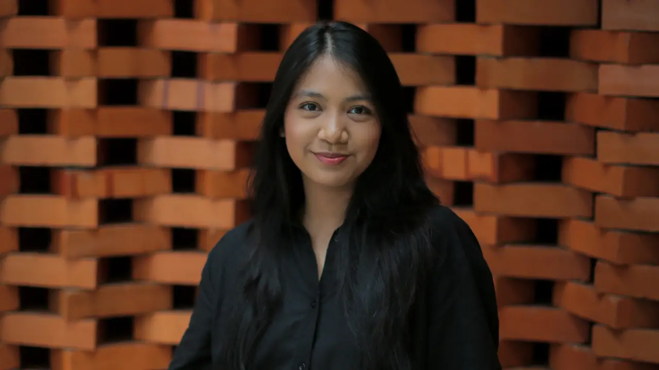 wanita mei zodiak yang mandiri