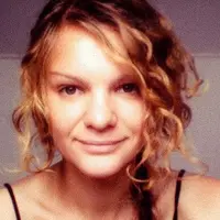 Bermacam cara dilakukan untuk membantu Nepal, menjual hasil foto menjadi salah satunya.