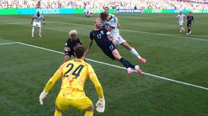 FOTO: Amerika Serikat Tersingkir Belgia Tantang Spanyol di Perempat Final