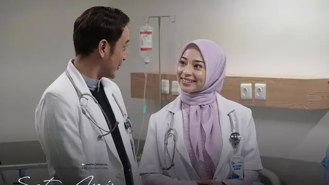 7 Gaya Nikita Willy Jadi Dokter Berhijab di Webseries Ini Curi Perhatian