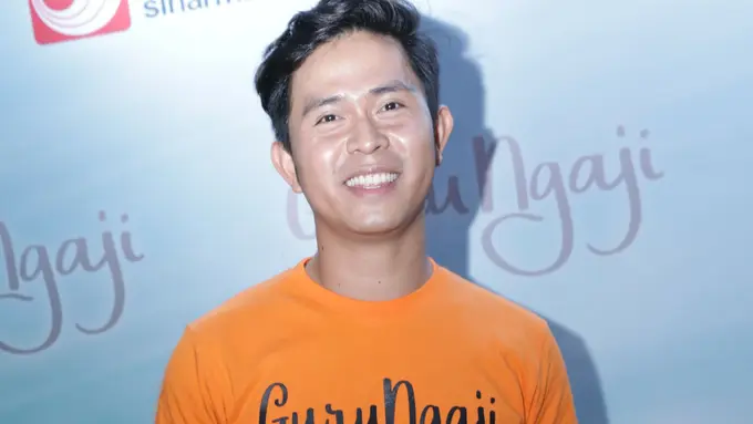 [Bintang] Bukan Soal Cinta, Cakra Khan Tertantang Garap Lagu Tema Positif