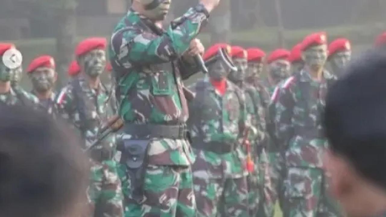 Pasukan elite Kopassus menjadi salah satu prajurit kebanggaan Indonesia. Keahlian mereka bahkan kini diakui dunia.