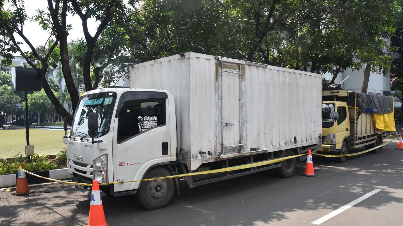 FOTO: TNI AL Gagalkan Distribusi Ilegal Pasir Timah di PIK 2
