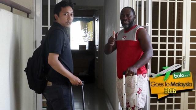 Ketika Bola.com dijemput mantan pelatih Persipura, Jacksen F. Tiago di Penang, ia bercerita ketika bertemu dengan Andik Vermansah di Malaysia.