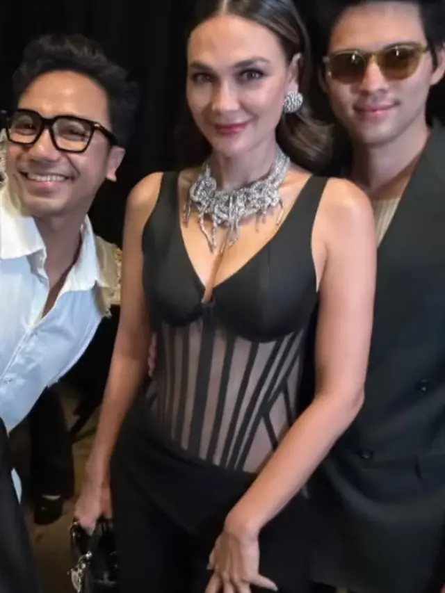 Penampilan terbaru Luna Maya.