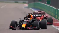 Pembalap Red Bull Racing, Max Verstappen, tampil superior di balapan Formula 1 Rusia 2021, Minggu (26/9/2021).