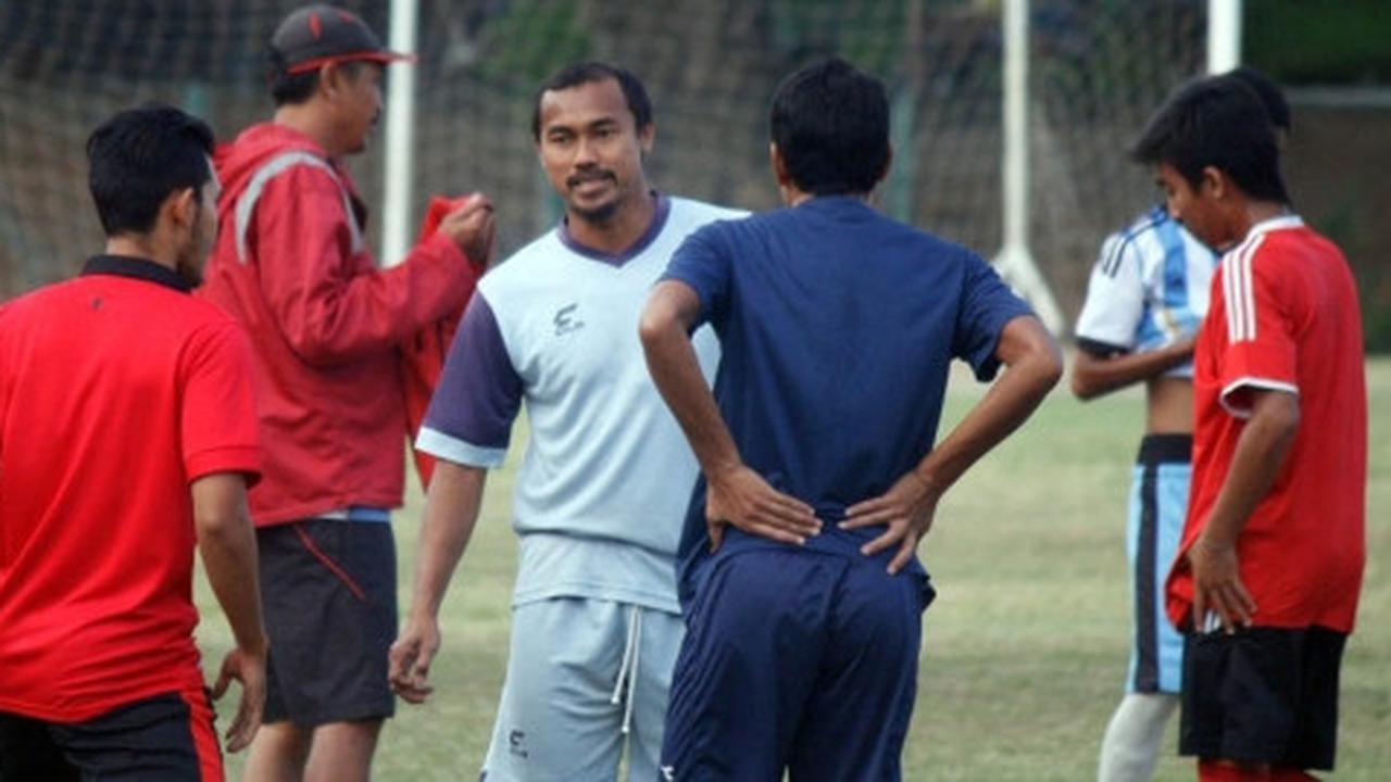 Persebaya Gunakan Eks Persebaya 1927