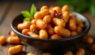 Resep Kacang Pedas Daun Jeruk yang Renyah dan Gurih